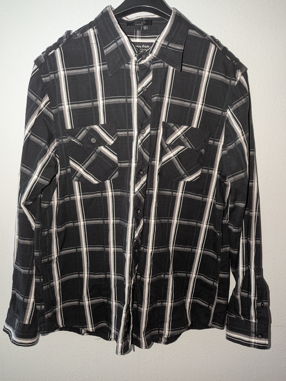 Eighty Eight Platinum Men L Plaid Button Down Shirt